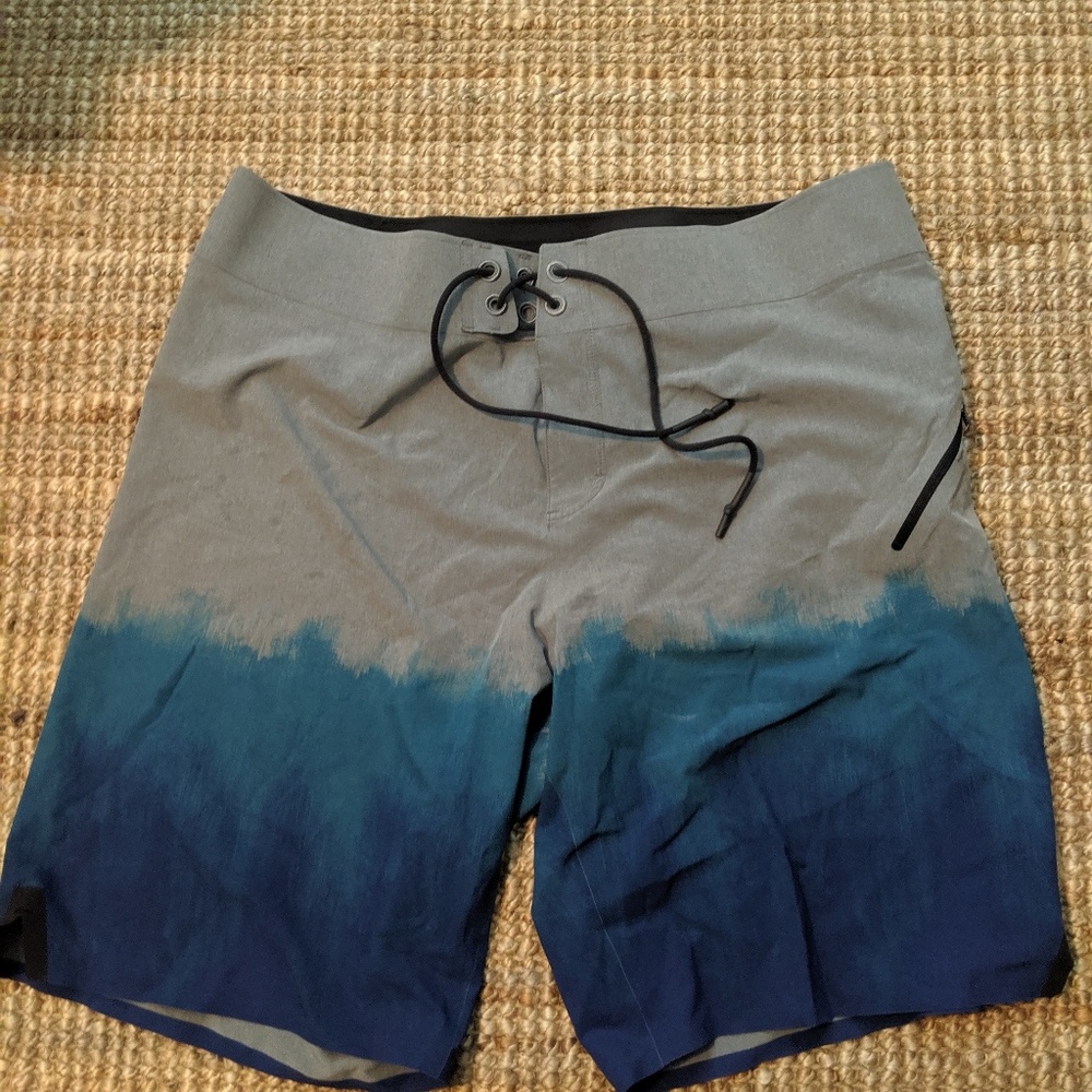 Lululemon Boardshorts 36